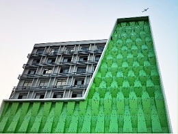 绿色幕墙冲孔铝单板