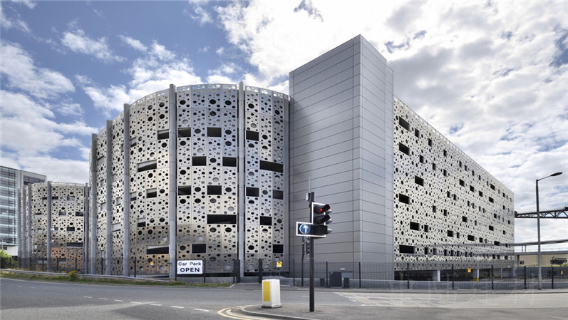 室外幕墙定制氟碳漆冲孔铝单