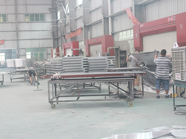 中陆建材-铝单板设备