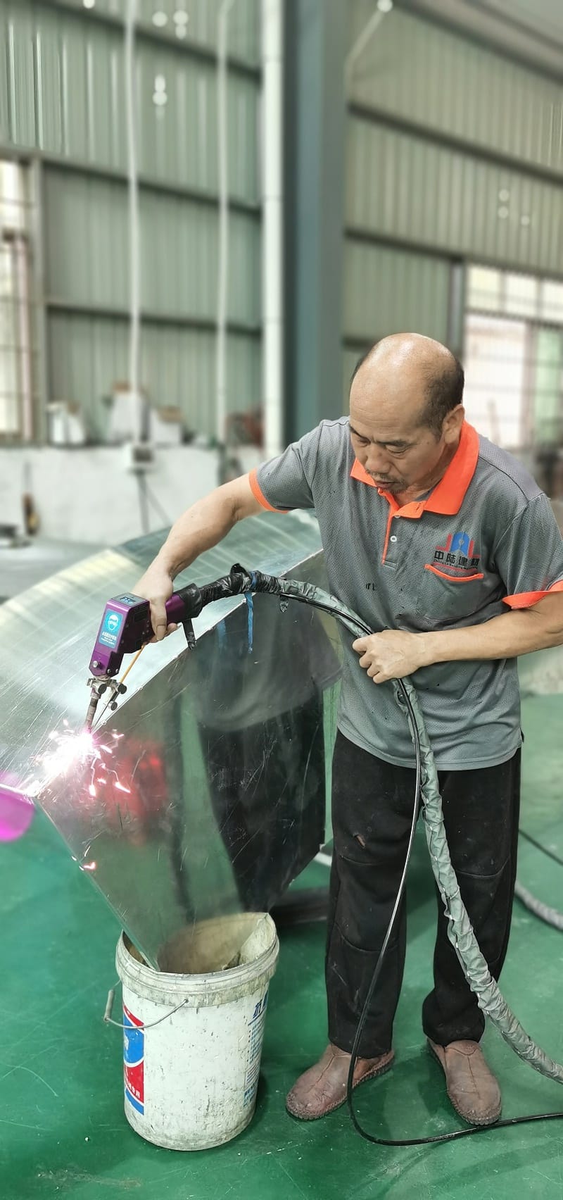 焊接 9b82408aa95941919515e93eb418e2f6_4.jpg