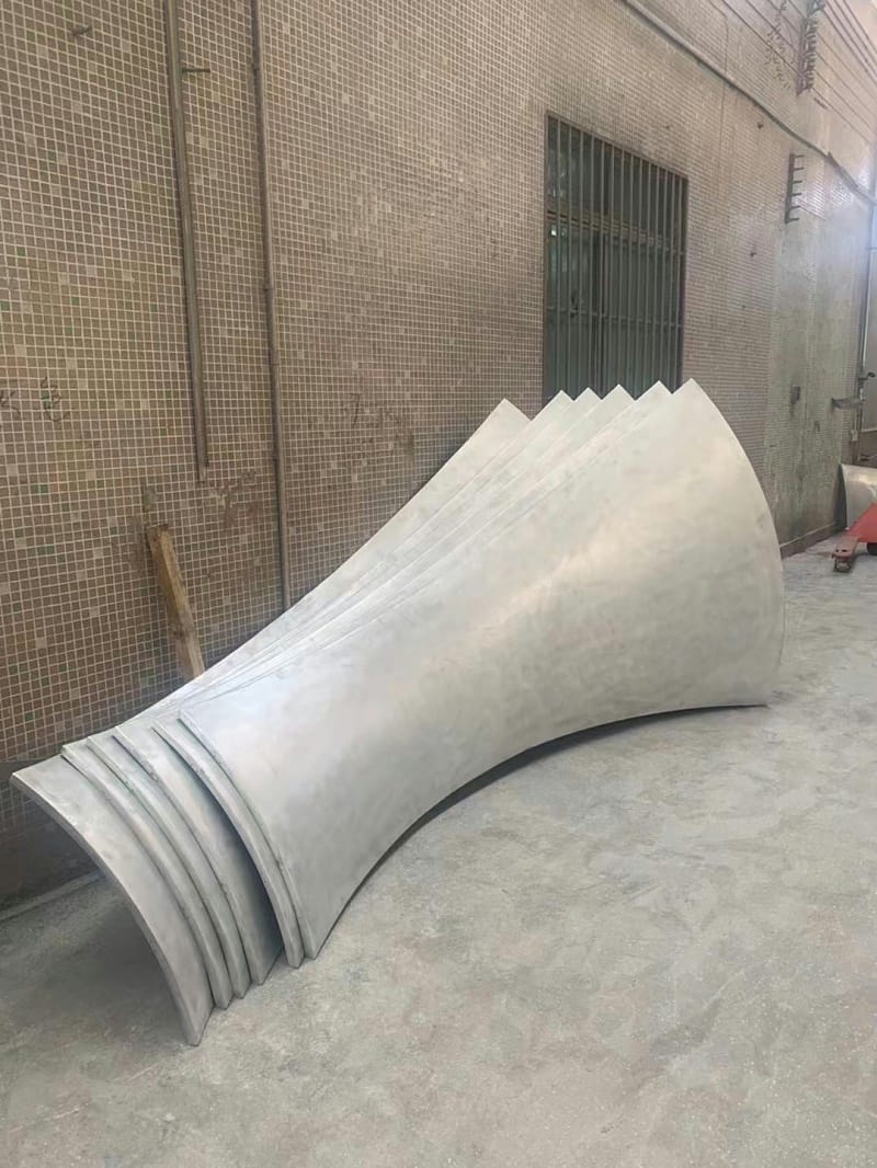 双曲铝单板 2badf89ca0a04341ad6ef48e9c413518_7.jpg